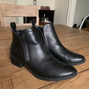 Black Merona ankle boots!